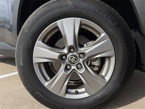 Used 2025 Toyota RAV4 XLE image 10