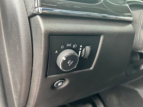 Used 2019 Jeep Grand Cherokee Trailhawk w/ Trailhawk Luxury Group image 25