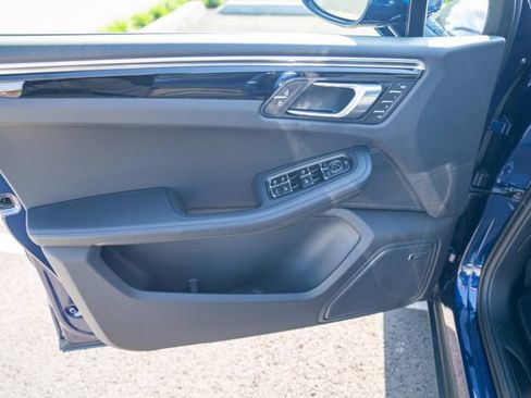 New 2026 Porsche Macan AWD/4WD image 11