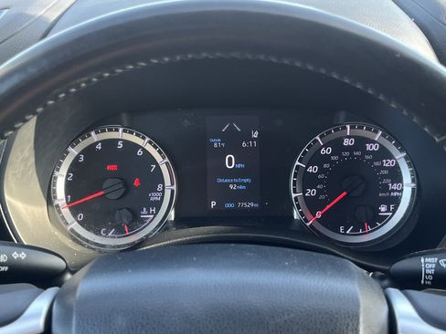 Used 2022 Toyota Highlander LE AWD/4WD image 21