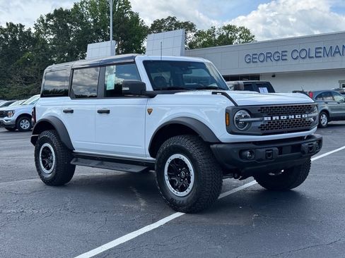 New 2025 Ford Bronco Badlands AWD/4WD image 2