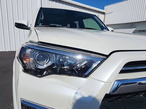 Used 2020 Toyota 4Runner Limited AWD/4WD image 12