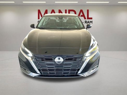 Used 2023 Nissan Altima 2.5 S FWD image 3