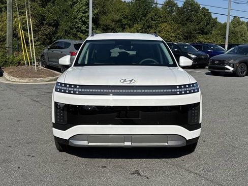 New 2026 Hyundai Ioniq 9 SE image 2
