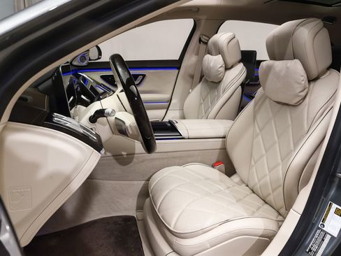 Used 2024 Mercedes-Benz Maybach S 580 4MATIC image 9