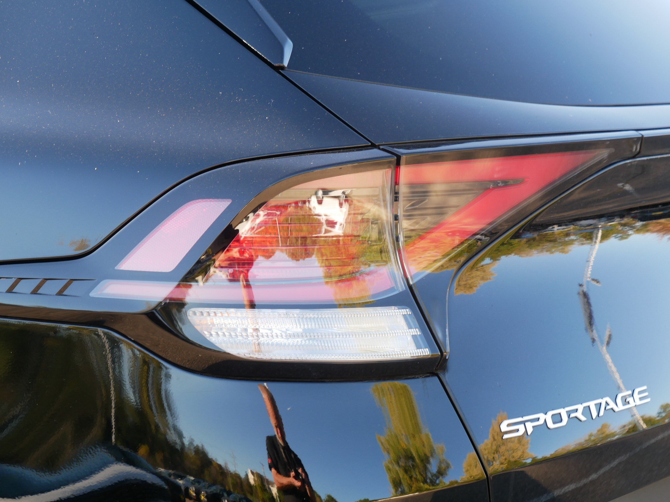 Certified 2024 Kia Sportage EX AWD/4WD image 17