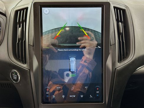 Used 2022 Ford Edge Titanium image 22