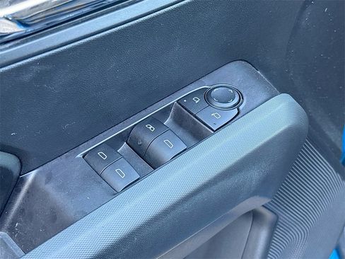 Used 2023 Chevrolet Colorado LT w/ LT Convenience Package image 17