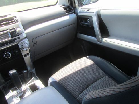 Used 2011 Toyota 4Runner SR5 AWD/4WD image 13