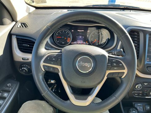 Used 2015 Jeep Cherokee Limited w/ Trailer Tow Group image 13