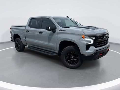 Used 2024 Chevrolet Silverado 1500 LT Trail Boss w/ Convenience Package II AWD/4WD image 1