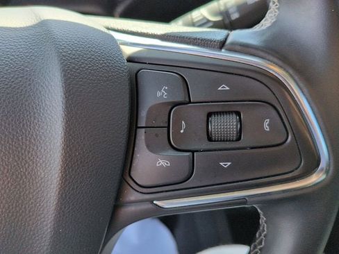 Used 2025 Buick Encore GX Preferred AWD/4WD image 19