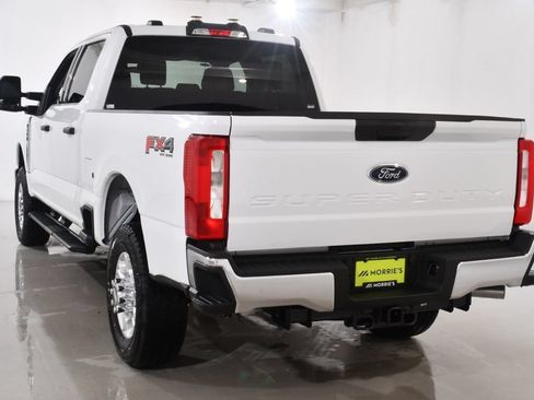 New 2026 Ford F350 XLT w/ FX4 Off-Road Package AWD/4WD image 14