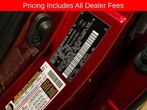 Used 2025 Toyota Highlander XSE AWD/4WD image 24