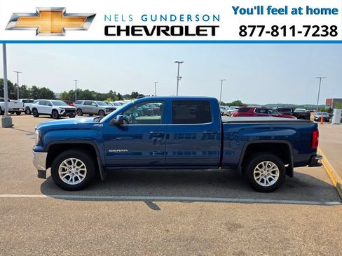 Used 2018 GMC Sierra 1500 SLE w/ SLE Value Package AWD/4WD image 4