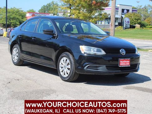 Used 2014 Volkswagen Jetta S image 3