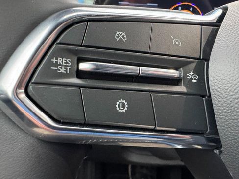 New 2026 Chevrolet Traverse LT image 12