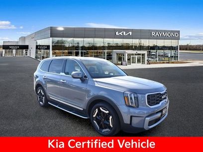 Used 2023 Kia Telluride S w/ S Sunroof Package