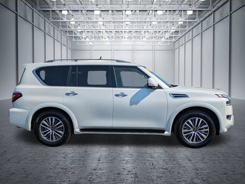 Used 2023 Nissan Armada SL RWD image 3