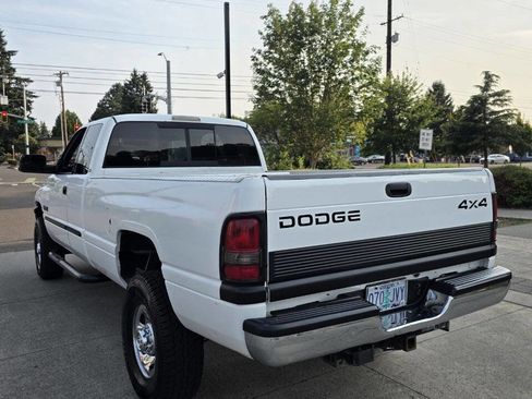 Used 1998 Dodge Ram 2500 Truck 4x4 Club Cab image 7