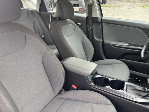 Used 2025 Kia K4 FWD image 31