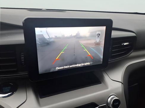 Certified 2023 Ford Explorer XLT image 35