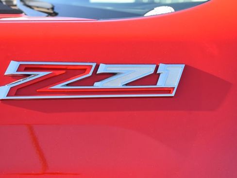 Used 2025 Chevrolet Silverado 2500 Custom w/ Custom Value Package image 12