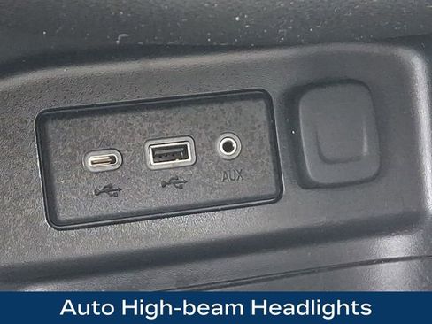 Used 2023 Chevrolet Equinox LT AWD/4WD image 17