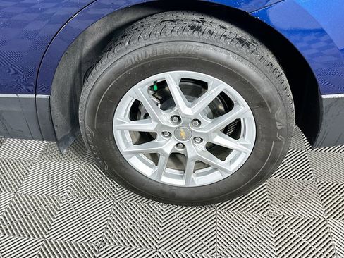 Used 2023 Chevrolet Equinox LT image 39