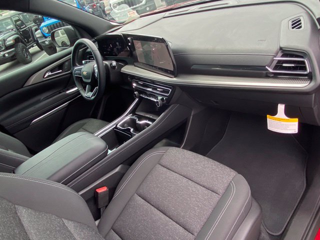 Used 2026 Chevrolet Traverse LT w/ Driver Confidence Package AWD/4WD image 22