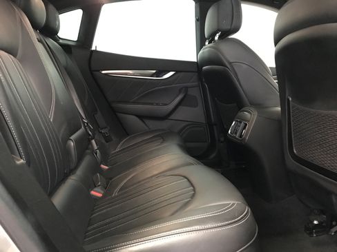 Used 2022 Maserati Levante Modena AWD/4WD image 13