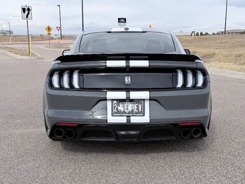 Used 2018 Ford Mustang Shelby GT350 image 4