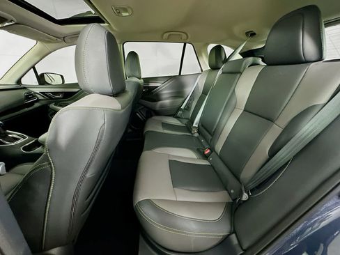 Used 2025 Subaru Outback Onyx Edition AWD/4WD image 14