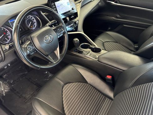 Used 2023 Toyota Camry SE FWD image 11