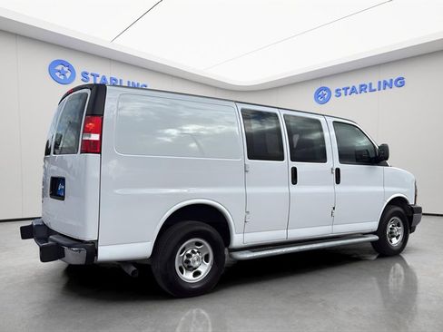 Used 2024 Chevrolet Express 2500 w/ Driver Convenience Package image 10