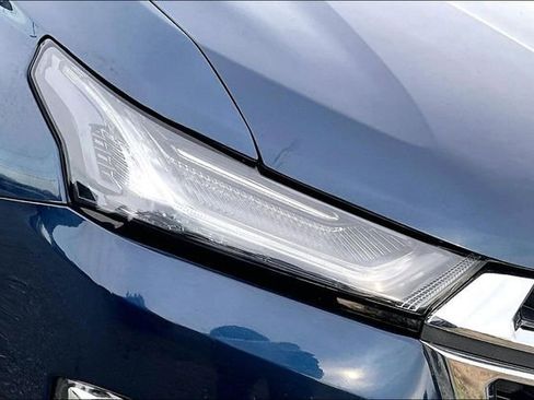 Used 2022 Chevrolet Traverse LS image 29