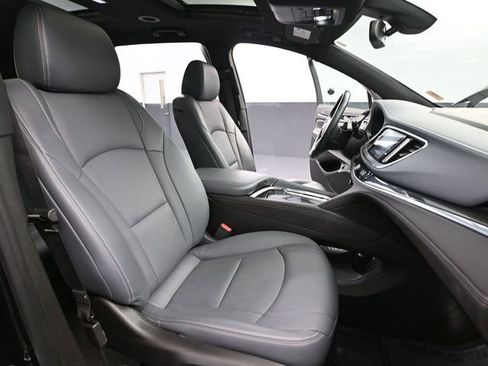 Used 2022 Buick Enclave Essence w/ Experience Buick Package image 58