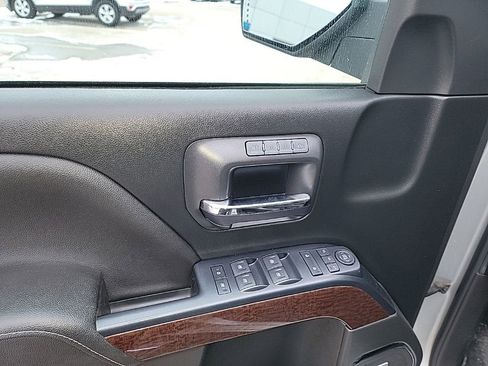 Used 2017 GMC Sierra 1500 SLT w/ SLT Premium Package image 11