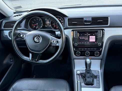 Used 2019 Volkswagen Passat 2.0T Wolfsburg FWD image 16