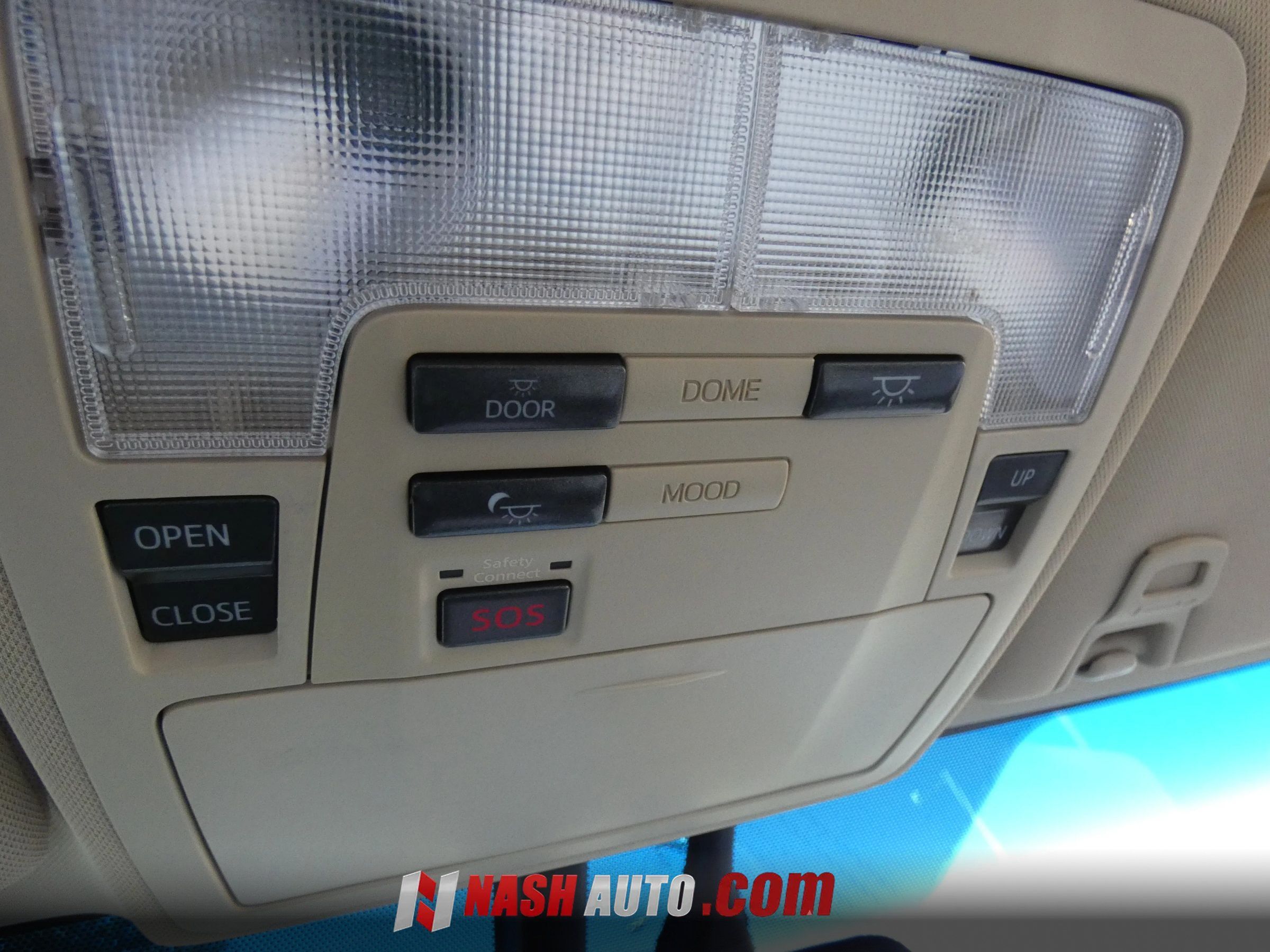 Used 2013 Toyota Avalon Limited FWD image 65