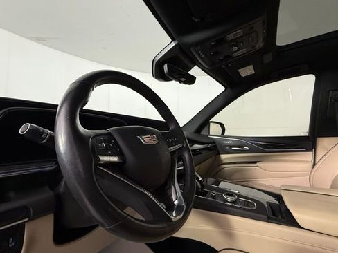 Certified 2021 Cadillac Escalade ESV Premium Luxury w/ LPO, Radiant Package image 5