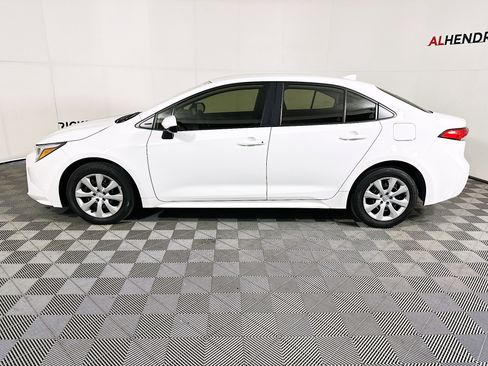 Used 2023 Toyota Corolla LE image 6