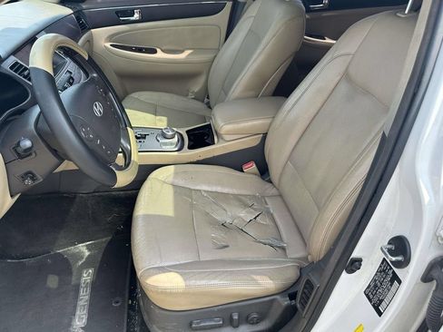 Used 2011 Hyundai Genesis 4.6 RWD image 19