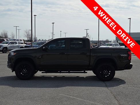 Used 2024 Chevrolet Colorado Trail Boss w/ Advanced Trailering Package image 3