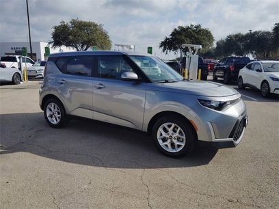 Used 2023 Kia Soul LX w/ Option Group 015