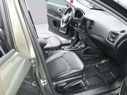 Used 2018 Jeep Compass Limited AWD/4WD image 21