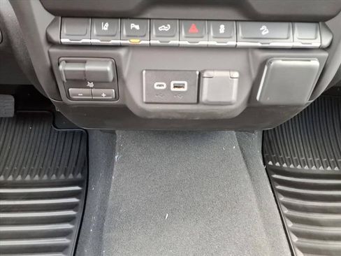 New 2026 Chevrolet Silverado 2500 Custom w/ Custom Value Package AWD/4WD image 21