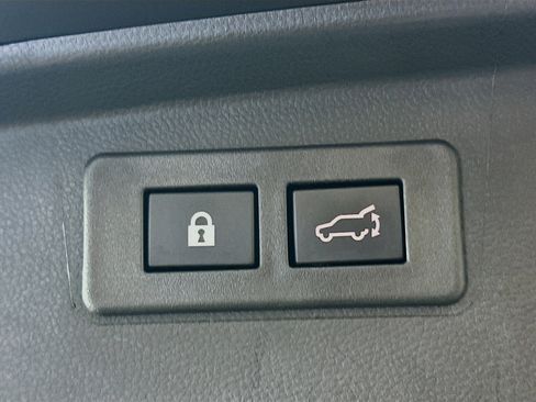 Used 2025 Subaru Outback Onyx Edition AWD/4WD image 30