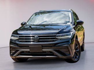Used 2024 Volkswagen Tiguan Wolfsburg Edition AWD/4WD video 1