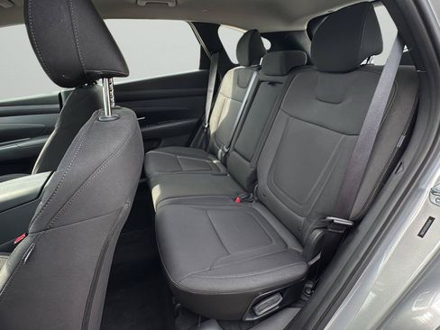 Used 2025 Hyundai Tucson SE FWD image 11